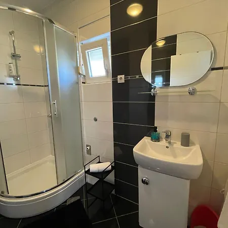 拉维塔公寓 公寓 *