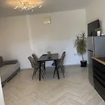 La Apartman *