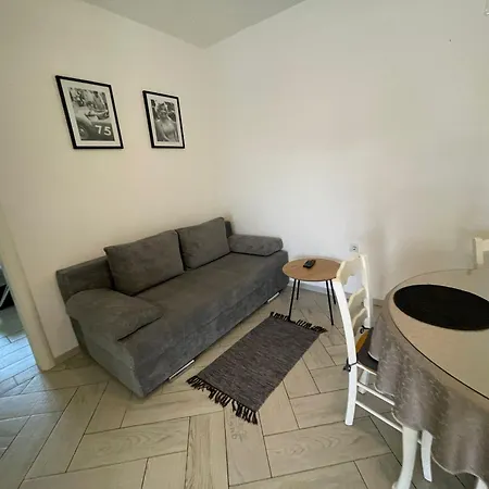 La شقة زادار